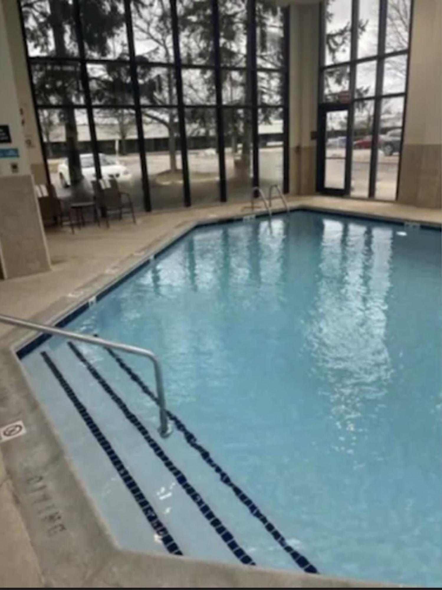 Larkspur Landing Ann Arbor Hotel Exterior photo